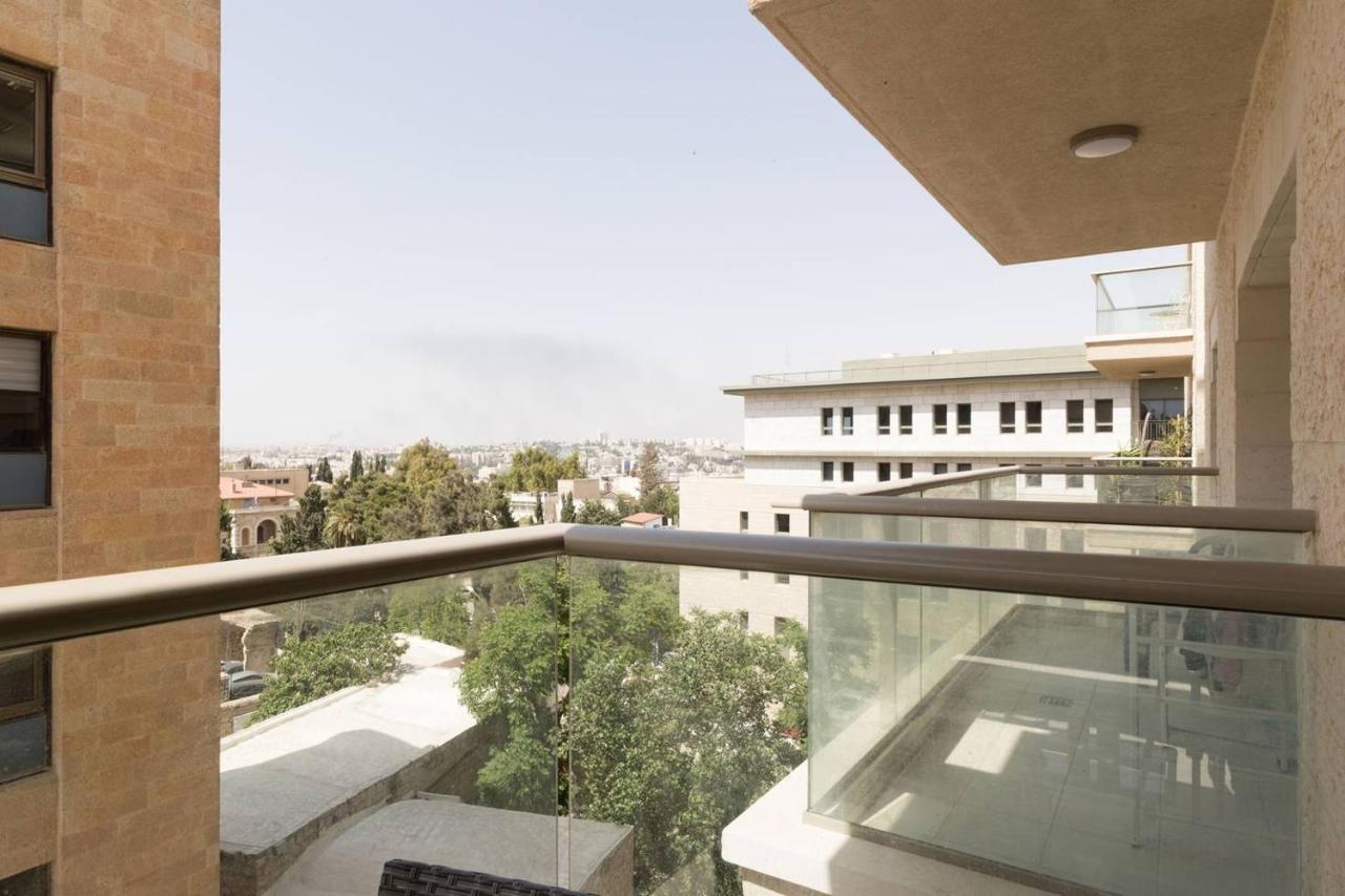 Stylish 2Br/Parking, View Over The Temple Mount Yerusalem Bagian luar foto